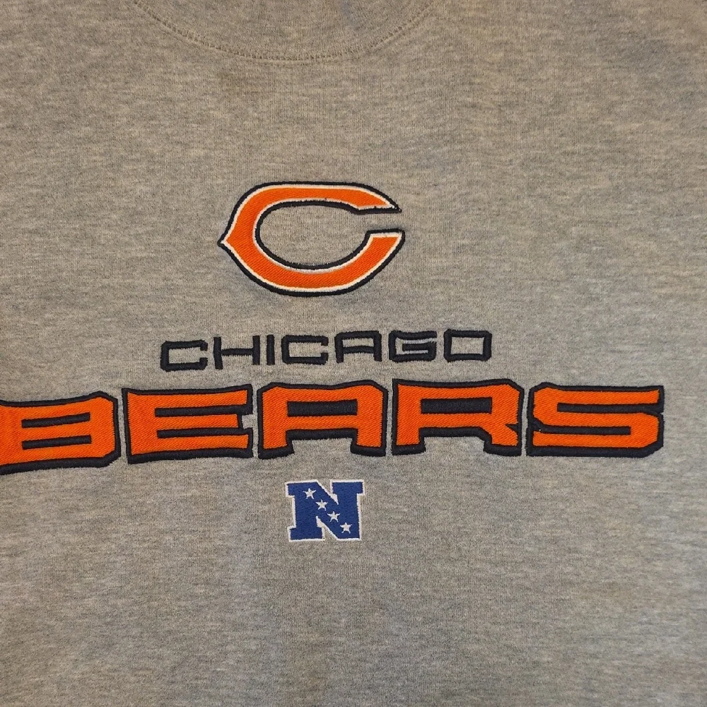 NFL Chicago Bears Gray Sweatshirt - Picture 2 of 5